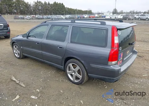 2004 Volvo V70 R z USA, uszkodzony, nr VIN YV1SJ52Y642386532